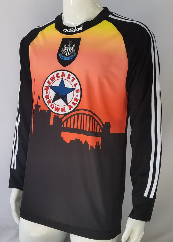 96-97 Newcastle goalkeeper uniform